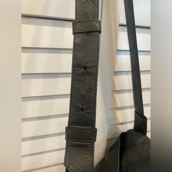 90’s DKNY Messenger Bag - Picture 12 of 12